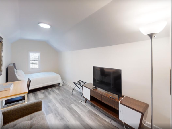 Spacious 9-Bedroom Family Home Near Red river Beach - Perfect for Your Vacation
